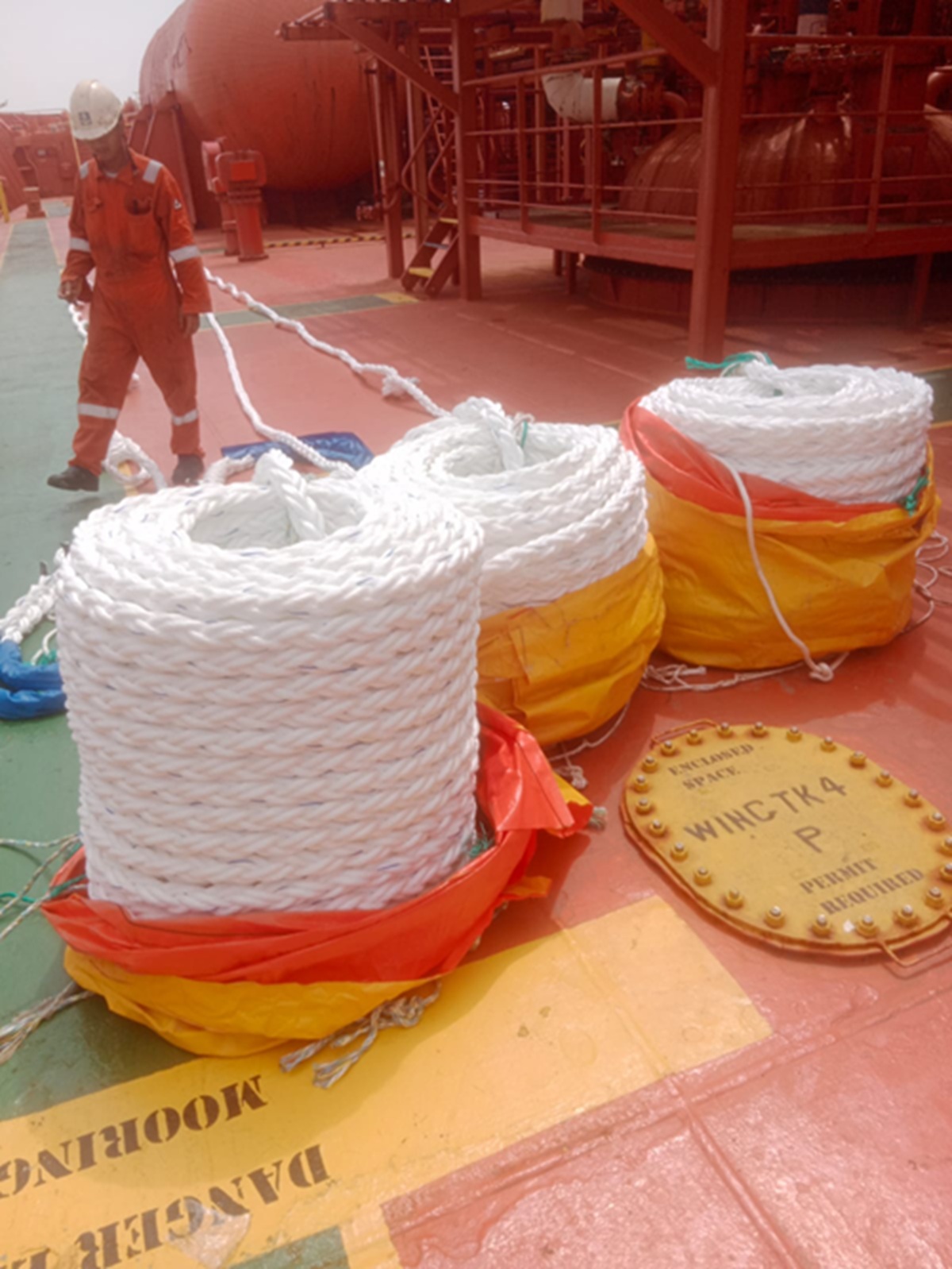 Mooring ropes and deck stores for vessel supply